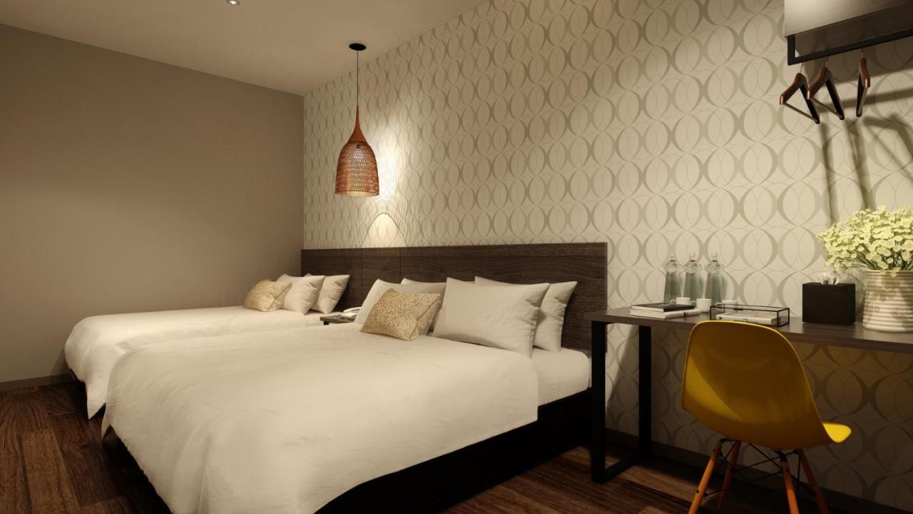 The Square Hotel Скудай Екстериор снимка