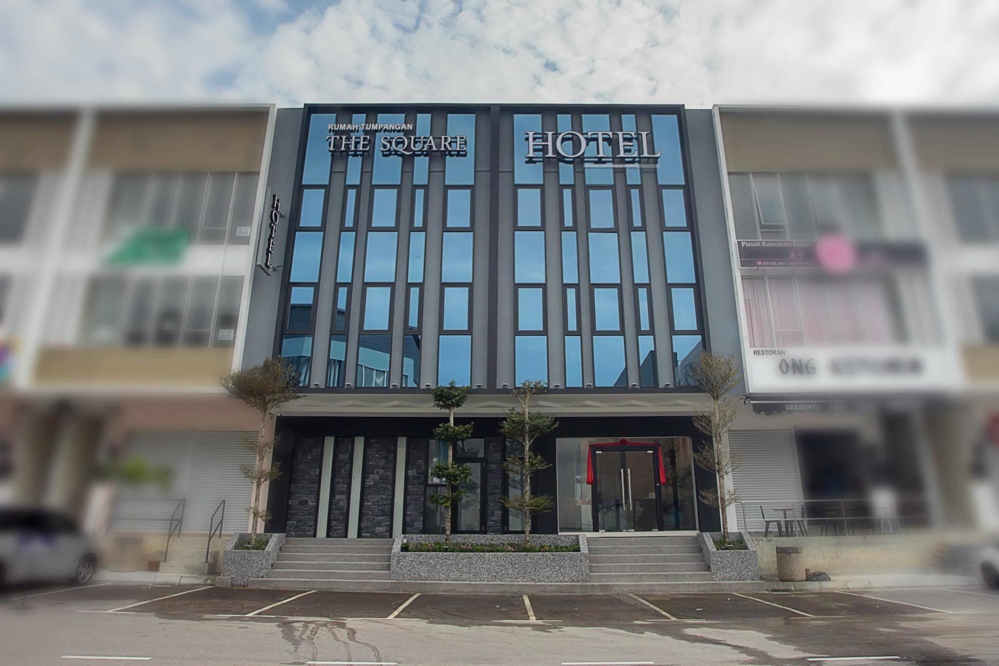The Square Hotel Скудай Екстериор снимка