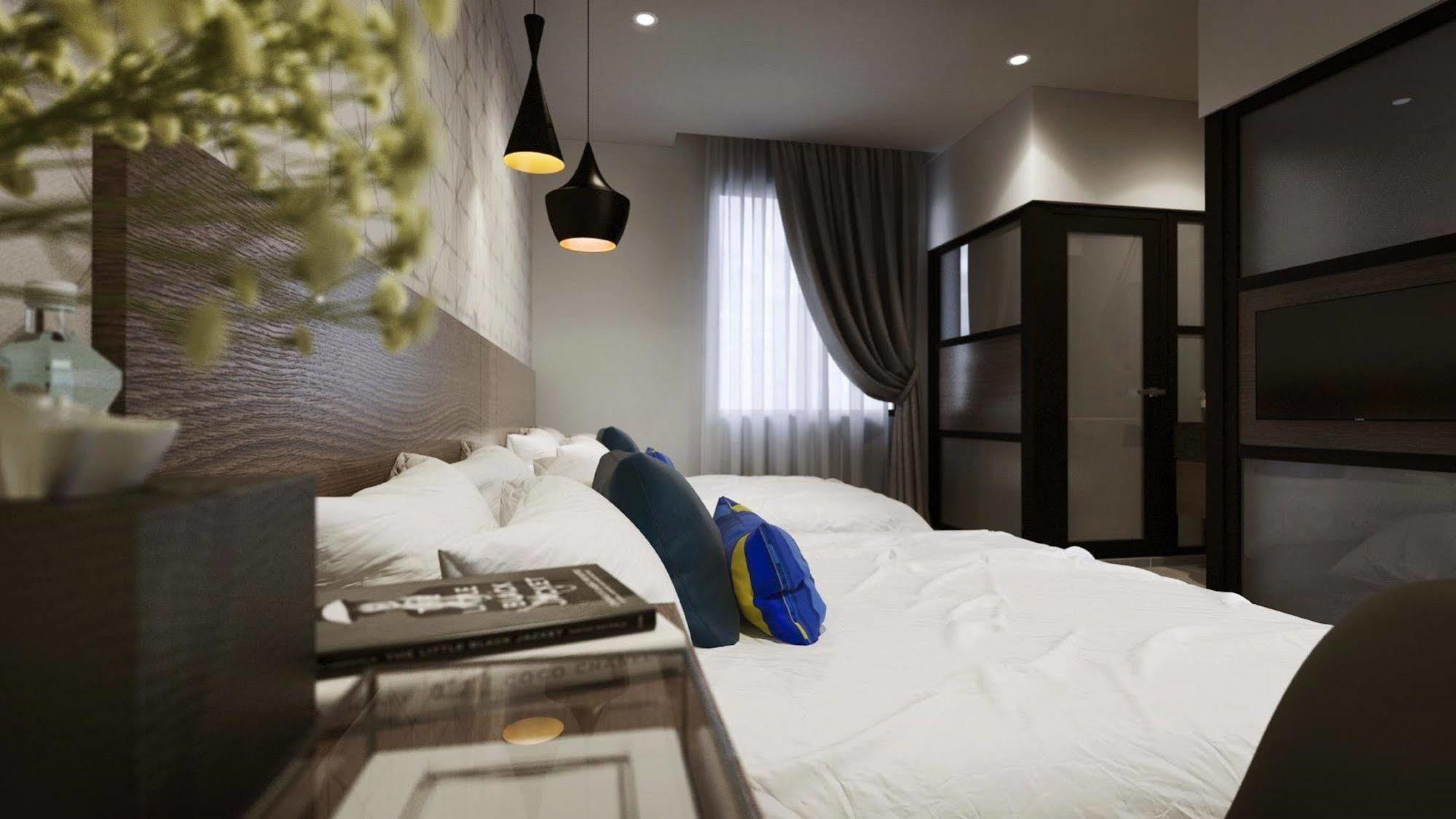 The Square Hotel Скудай Екстериор снимка