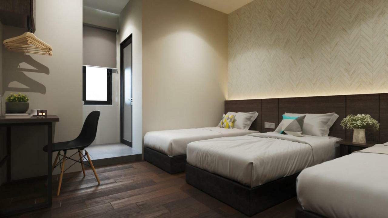 The Square Hotel Скудай Екстериор снимка